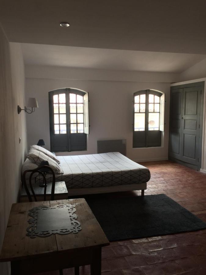 Le "M" Maison D Hotes Рие Екстериор снимка